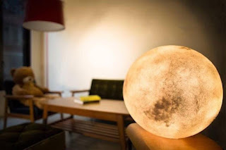 Una hermosa lámpara de la Luna