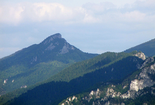 Mały Rozsutec (słow. Malý Rozsutec, 1343 m n.p.m.).