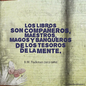 Los libros son como espejos: mirándonos en ellos descubrimos quiénes somos. José Luis de Villalonga (1920-2007) Escritor y actor español.