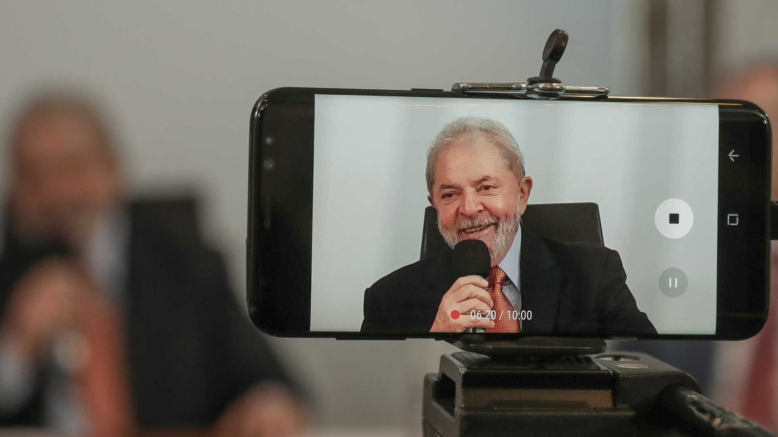 Lula será ouvido como testemunha de Cabral sem deixar prédio da PF