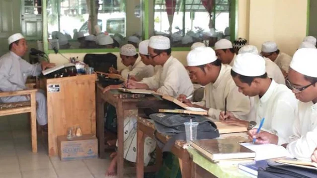 Peran Pondok Pesantren Dalam Menghadapi Era Globalisasi