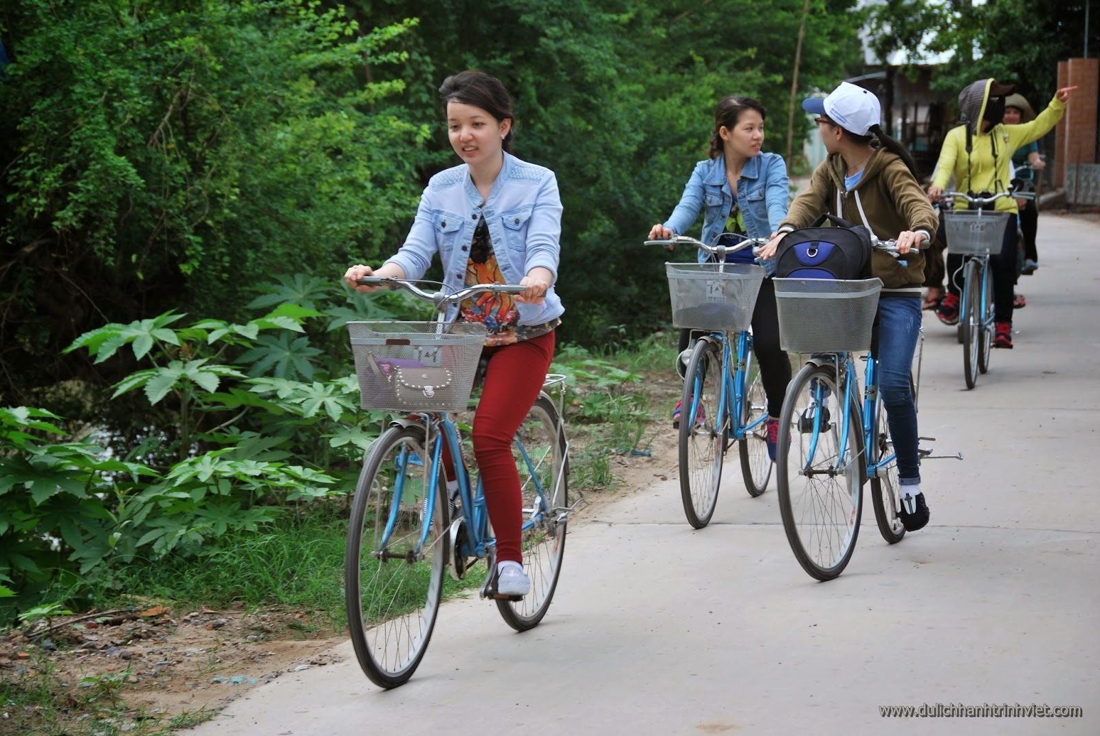 Đạp xe tham quan Cù lao Ông Hổ ở Long Xuyên