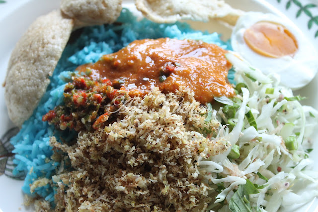 Nasi Kerabu Kelantan Azie Kitchen