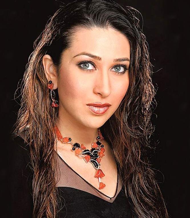 bollywood-movie-blog-karishma-plays-supermodel-in-next-bhatt-camp-movie