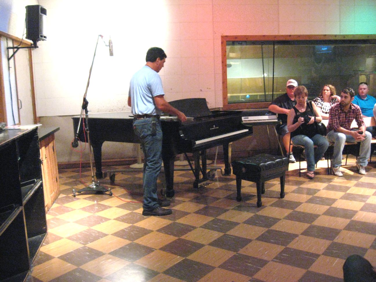 Douglas Jones Music Nashville's Historic RCA Studio B