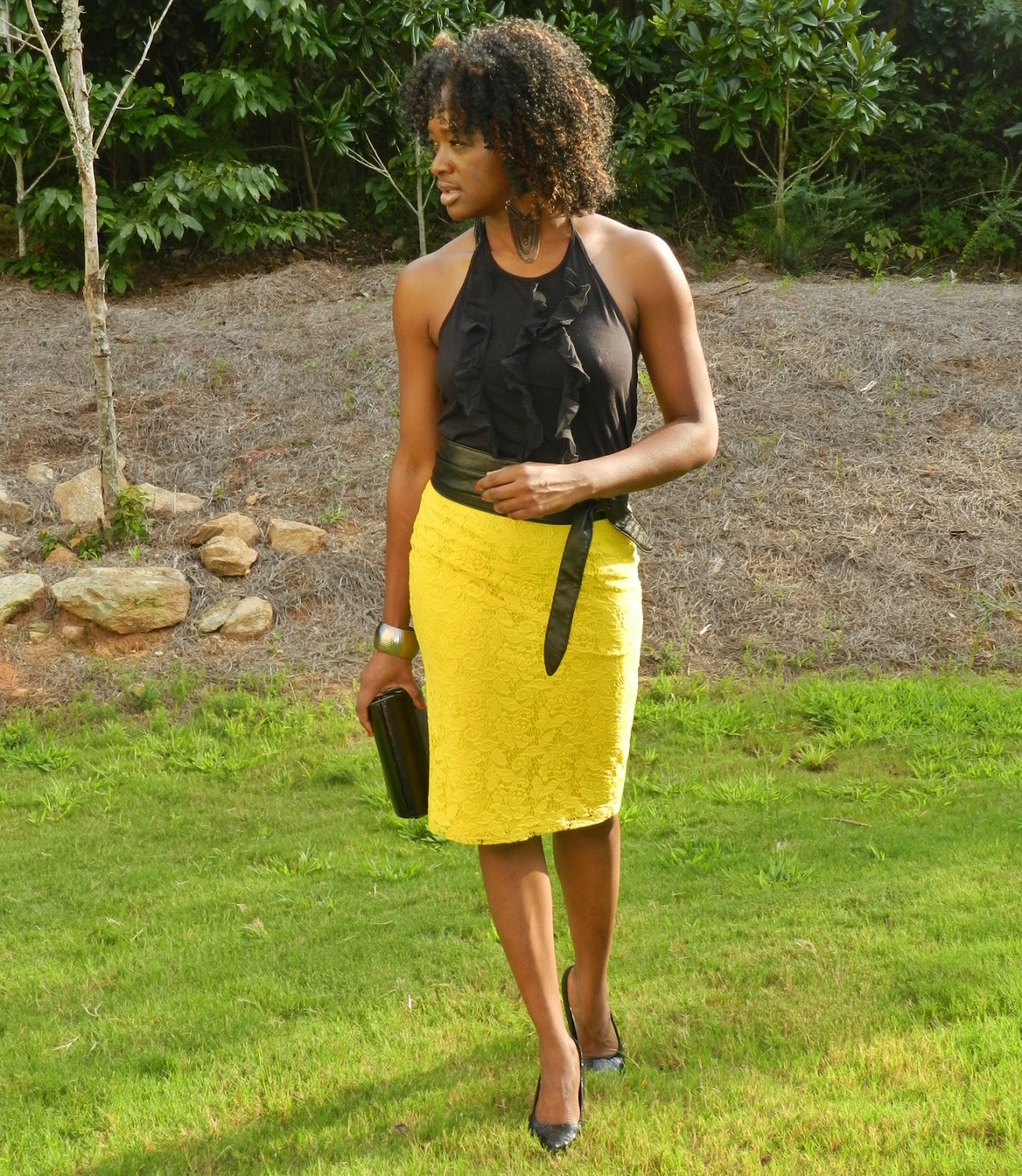 Thrifted Trends: Neon Lace Skirt | Two Stylish Kays
