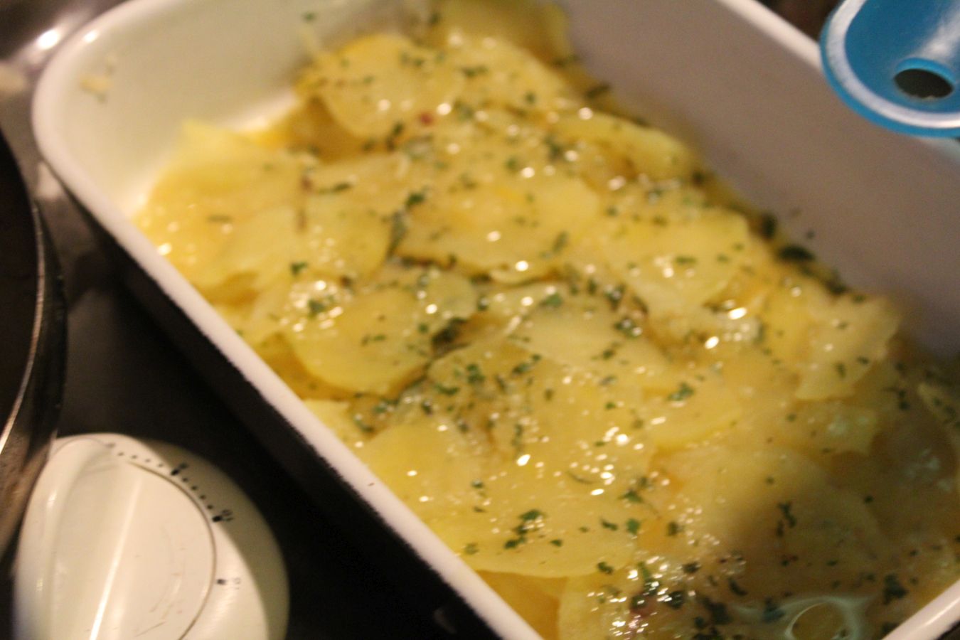 Putenschnitzel, Spinat, Kartoffelgratin und Sahnesoße – glatzkoch.de