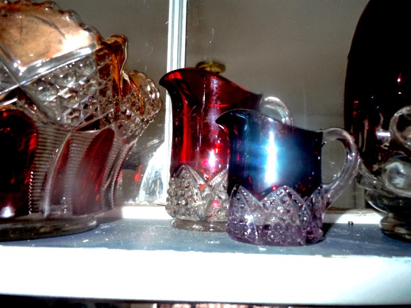 My Old Historic House: Ruby Red!