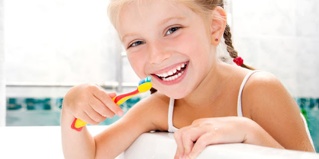 Tips agar gigi anak tumbuh rapi