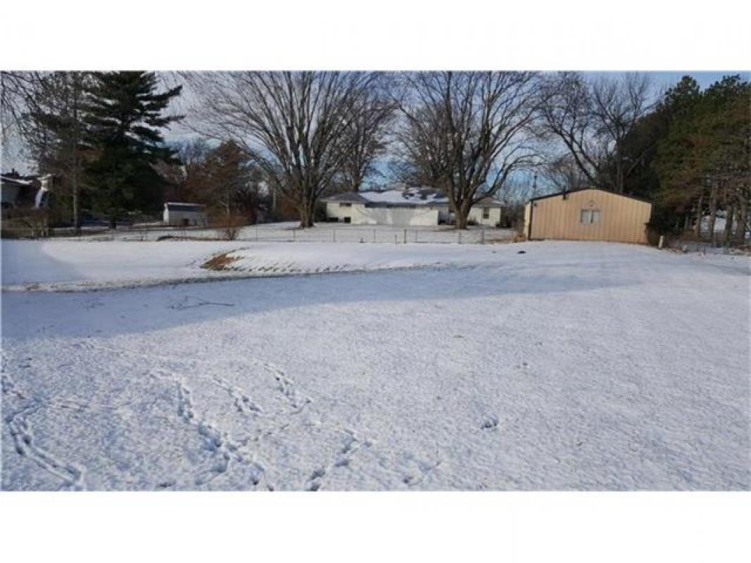 REMAX Nice Building Lot in Kings Addition Excelsior Springs MO