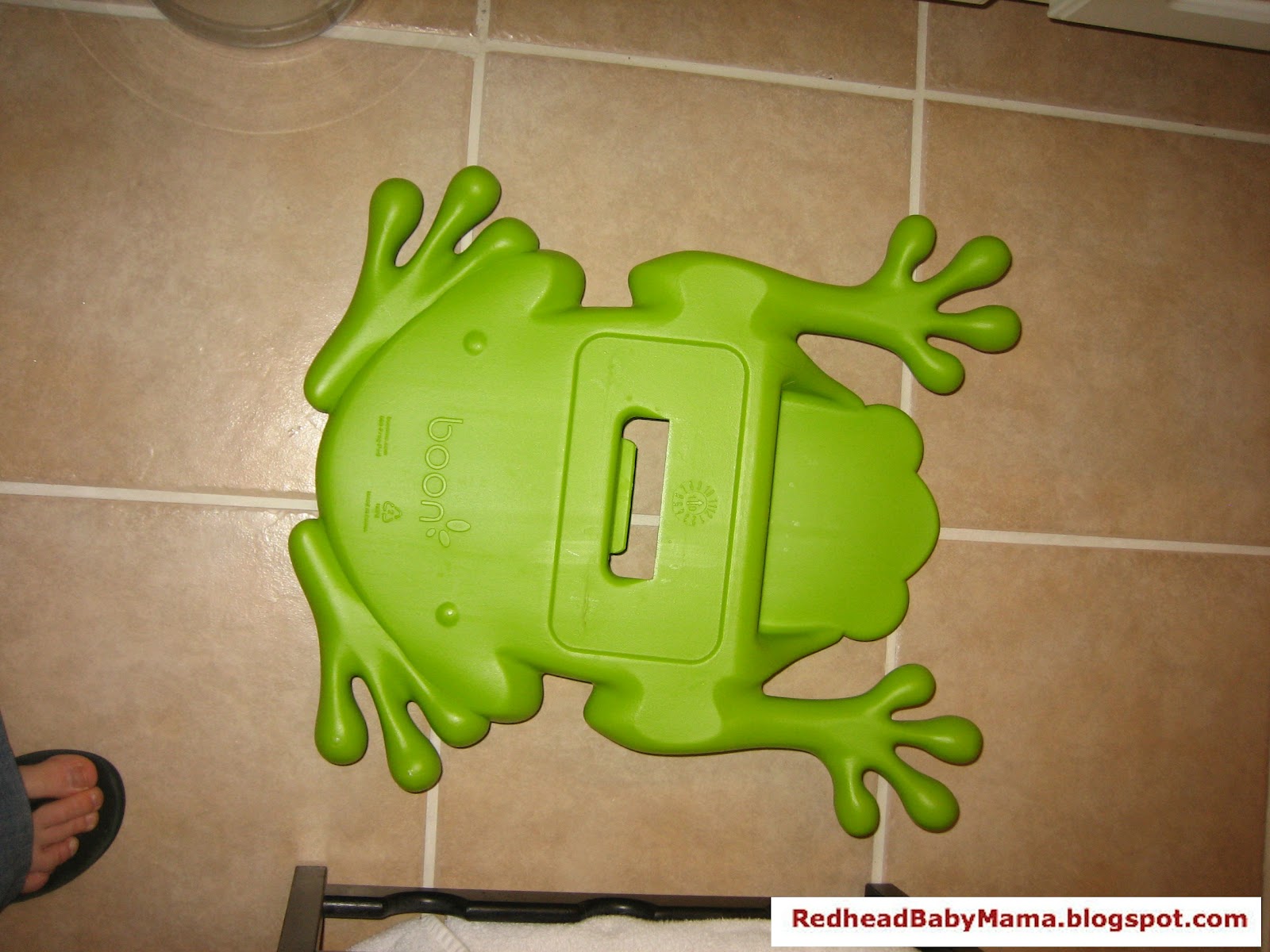 Review: Boon Frog Pod - Redhead Baby Mama | Atlanta Blogger