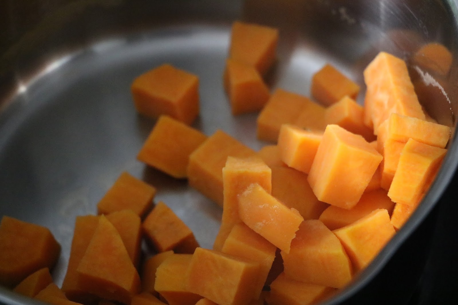emaginë COCONUT CREAMED SWEET POTATOES