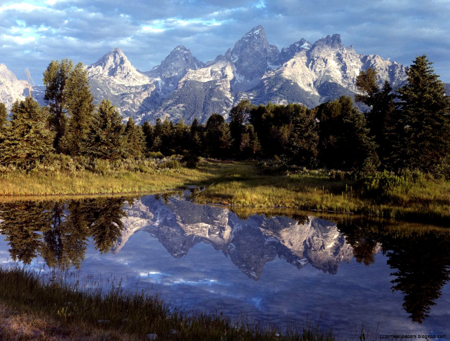 Yellowstone Lake Hd Wallpaper | Zoom Wallpapers