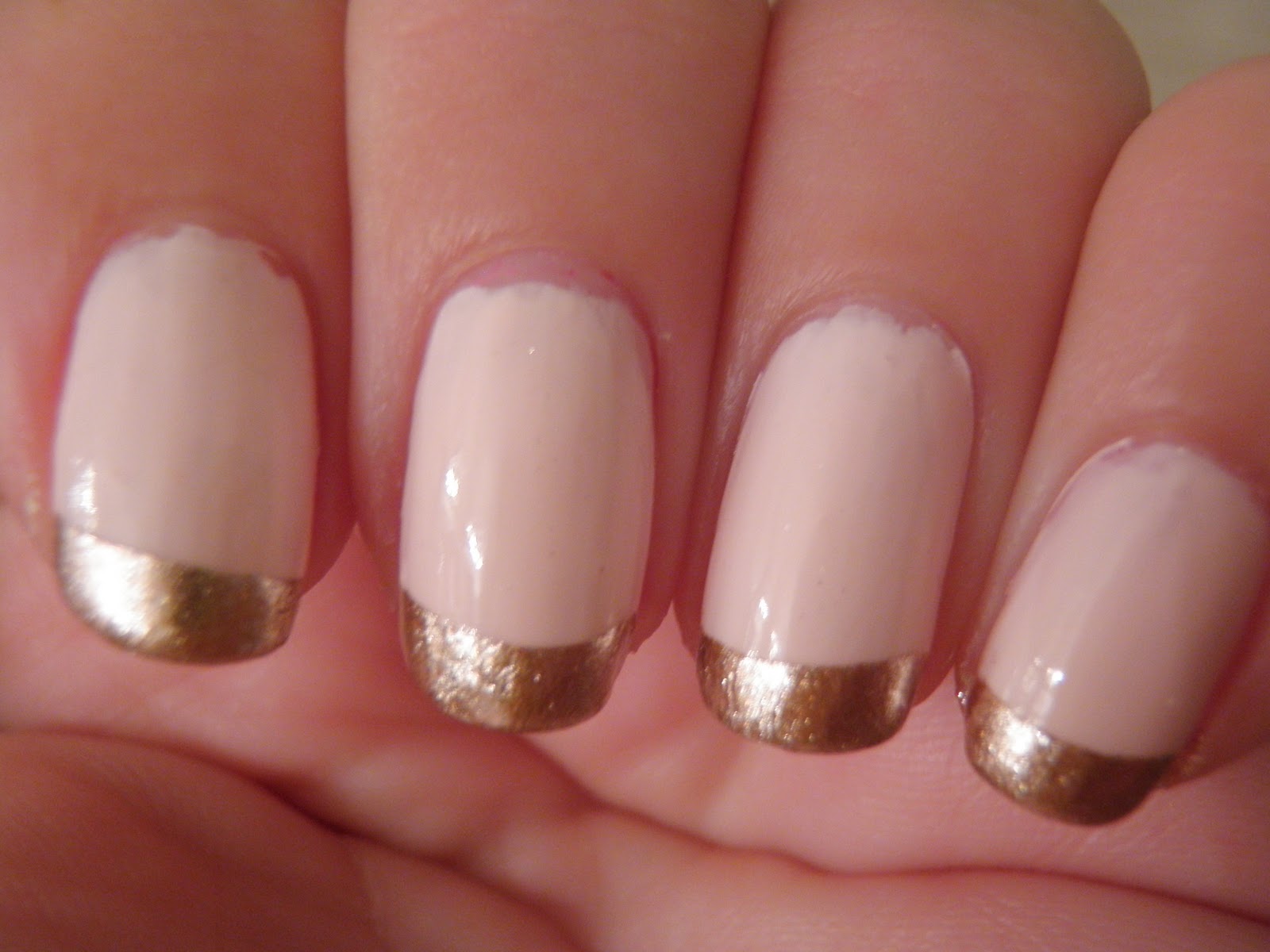 Chromatic Consumption: Nail Art: Gold Tips