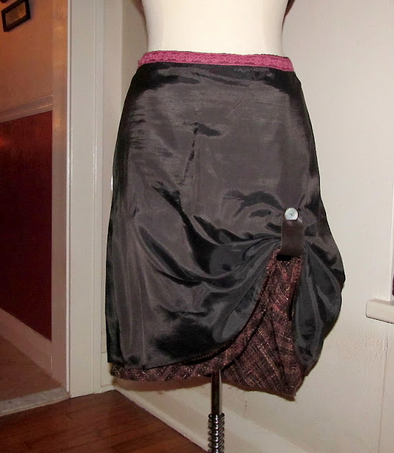 WobiSobi: Project Re-Style #43:Changing up a Skirt