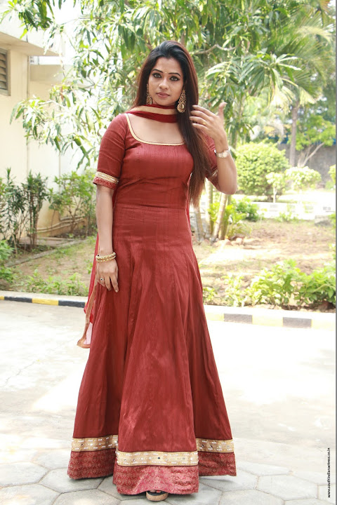 Leesha Eclairs at Eedili movie pooja