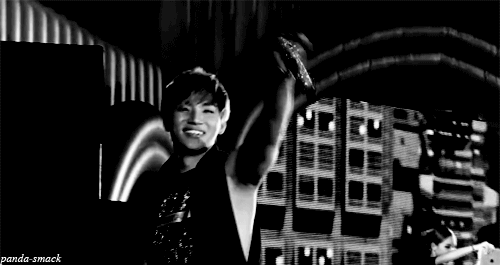 어제 도쿄돔에 뿌려진 빅뱅 금박지 종이.jpg | 인스티즈