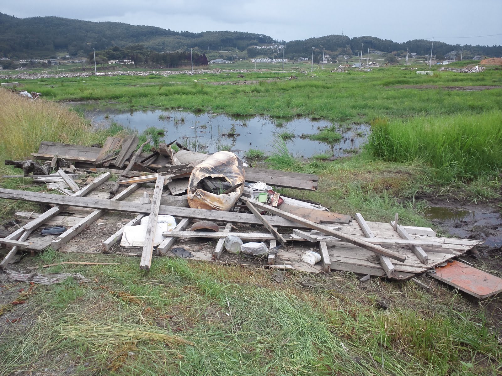 コロナウイルス：実験用ワクチンを受けたボランティアが副反応を明らかに