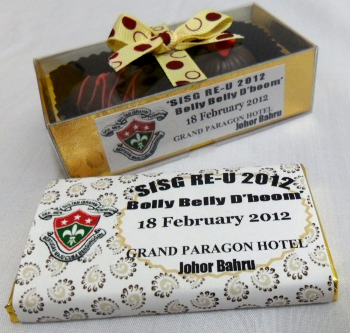 CreativeChoc Coklat Homemade: Reunion Dinner door gifts