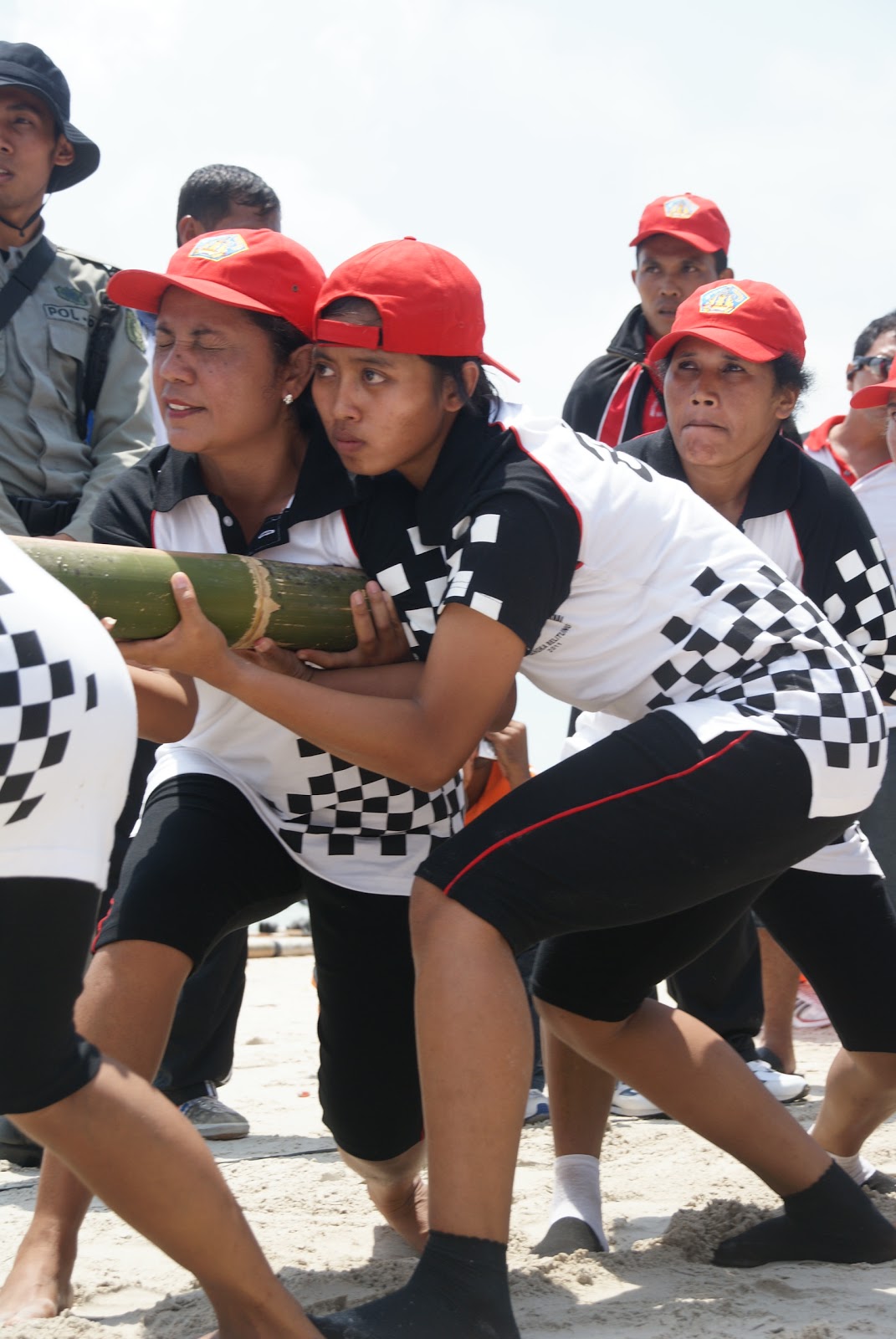 OLAHRAGA TRADISIONAL: Olahraga Tradisional "DAGONGAN"