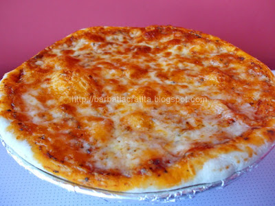 Pizza Margherita reteta