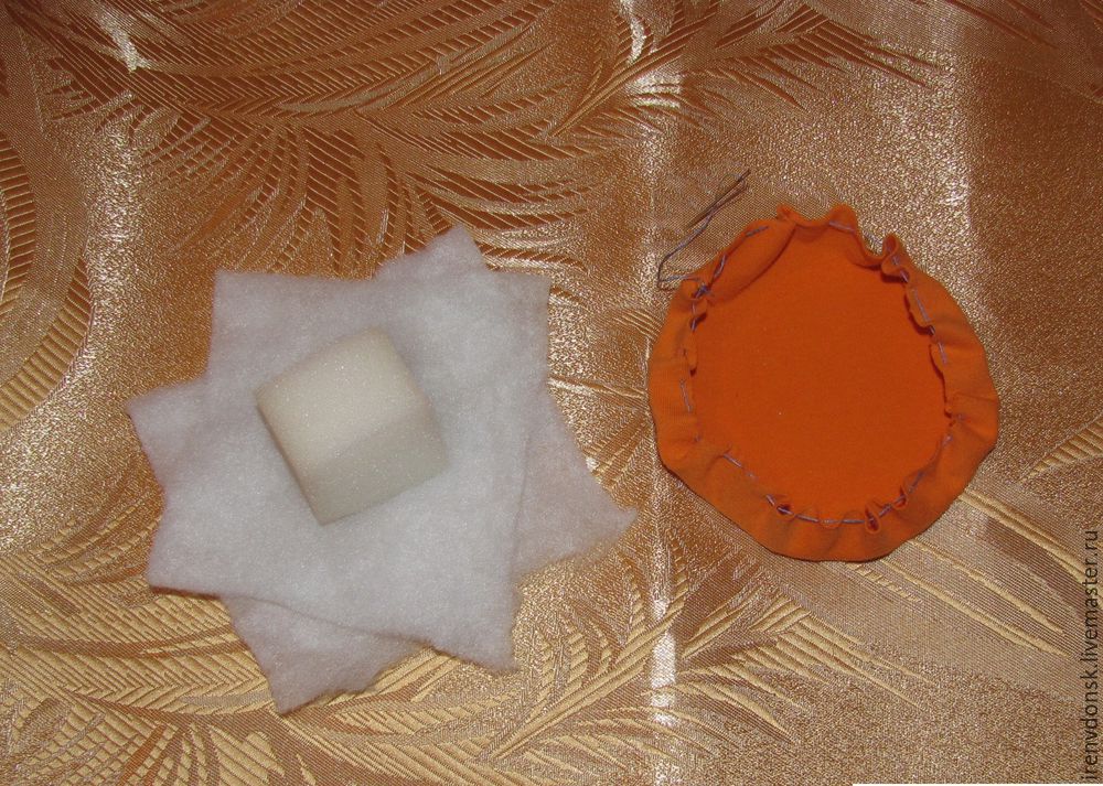 How to sew a soft mat from old Tshirts