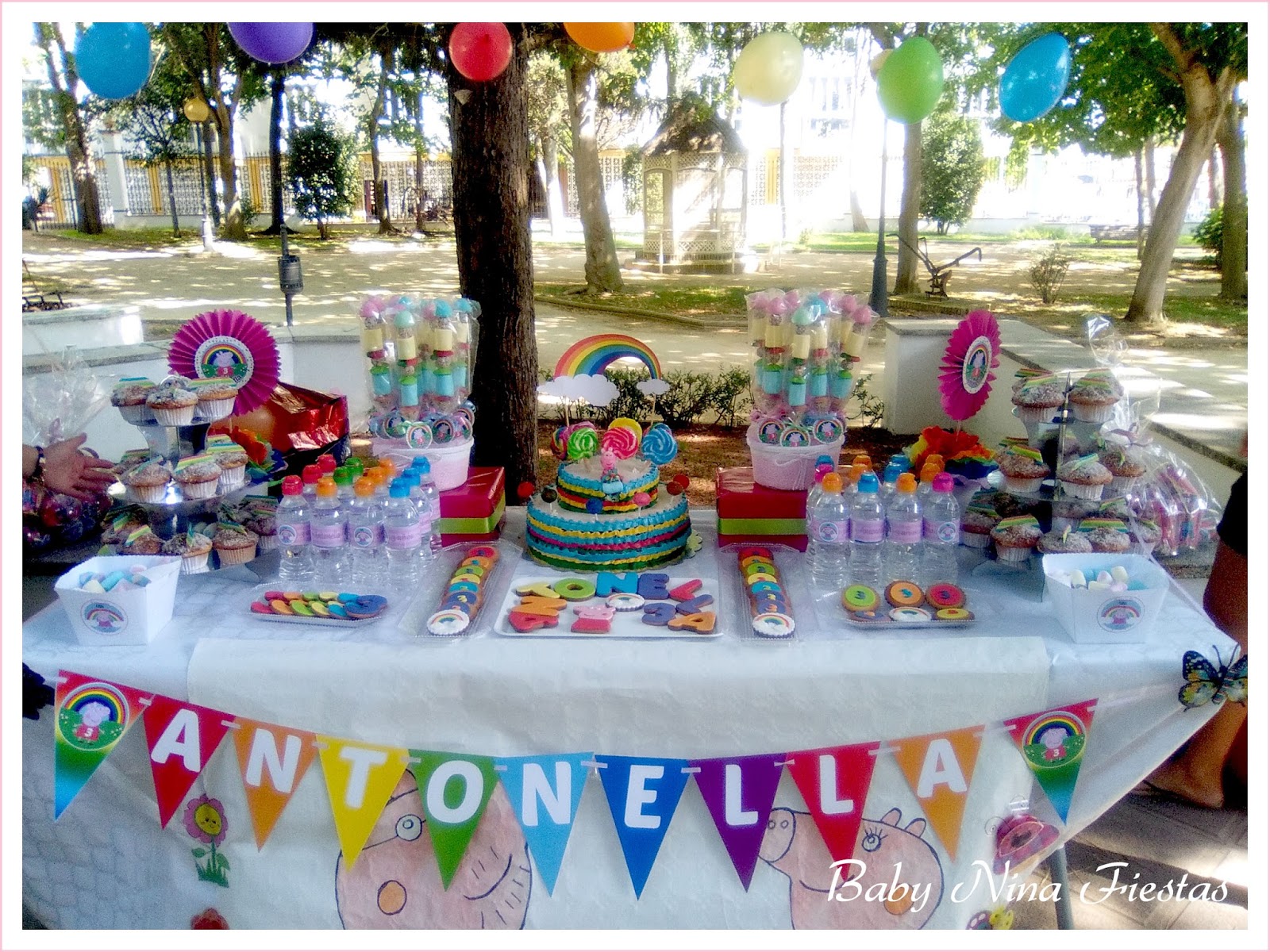 Baby Nina Fiestas: Cumple Peppa Pig arco iris para Antonella