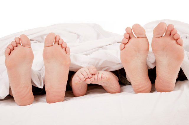Ternyata Studi Terbaru Mengungkapkan, Alasan Sebaiknya Anak Tidak Tidur Seranjang Dengan Orang Tua, Sebabnya..