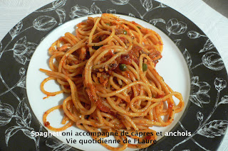 Vie quotidienne de FLaure: Spaghettoni accompagné de câpres et anchois