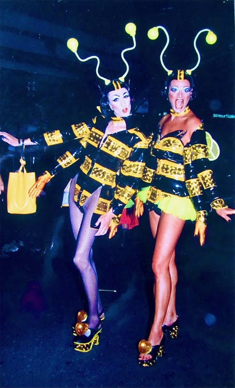 nic-nak castle: Mardi Gras 1996. Bumble Bees.
