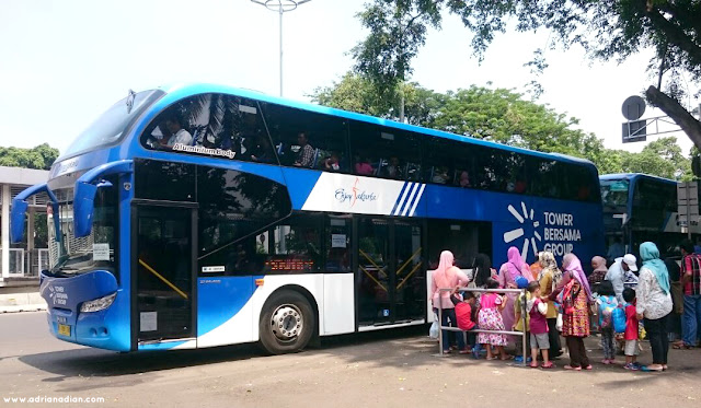 Jalan-jalan naik Bis Tingkat Jakarta