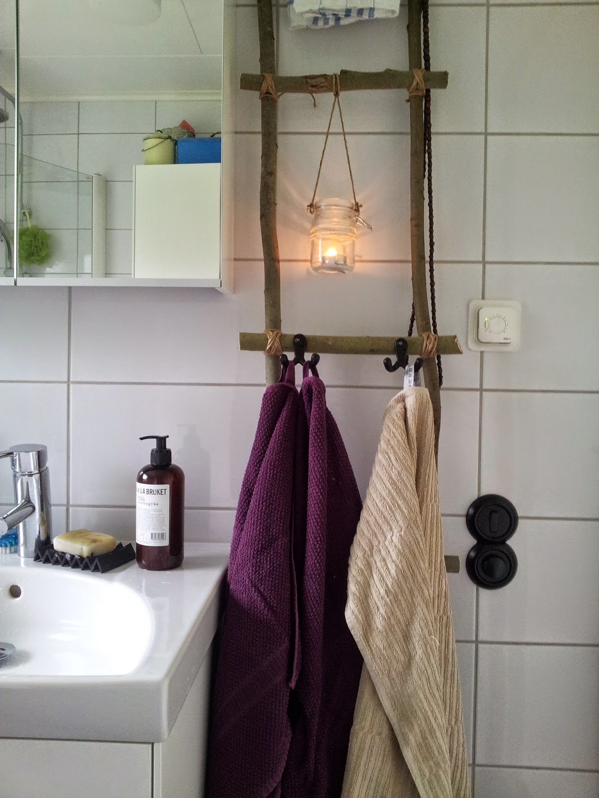 Lottas skaparkraft: Handdukar på stege i badrummet