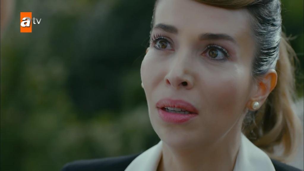 Łzy Cennet odcinek 12: Arzu postanawia powiedzieć Cennet, że jest jej matką! [Streszczenie + Zdjęcia]