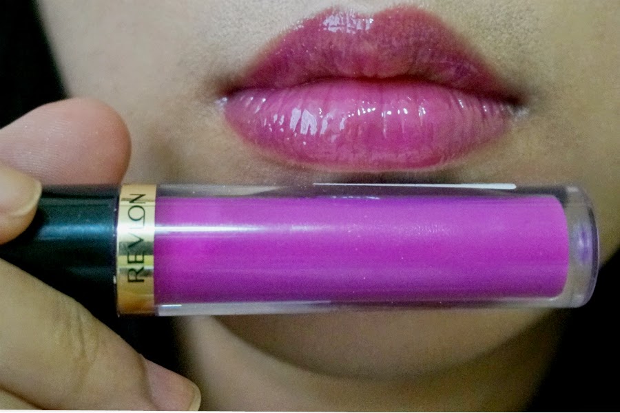Revlon Super Lustrous Lip Gloss in 220 Fuchsia Finery
