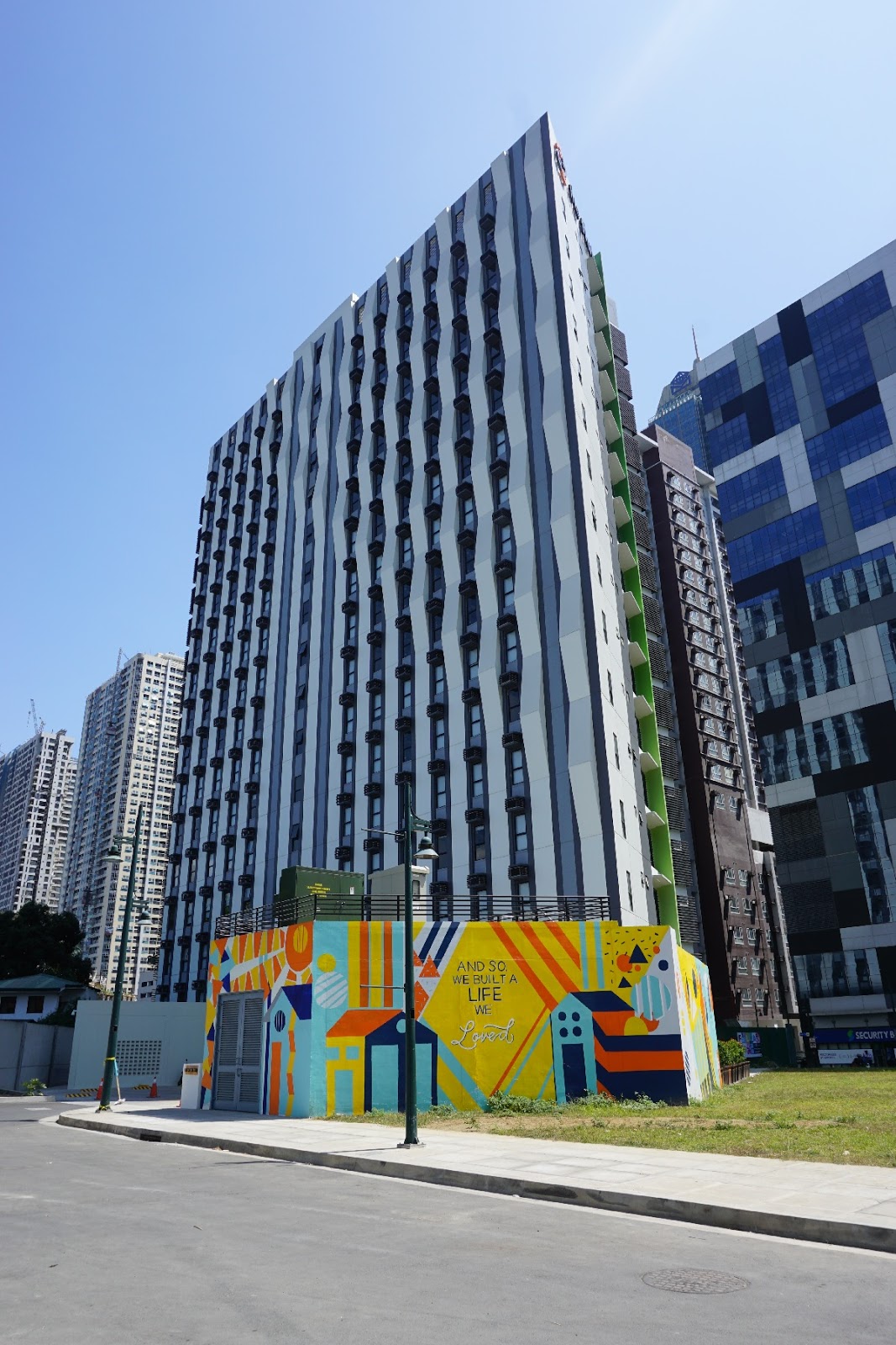 This is ELife The Flats BGC makes city living more accessible, slots