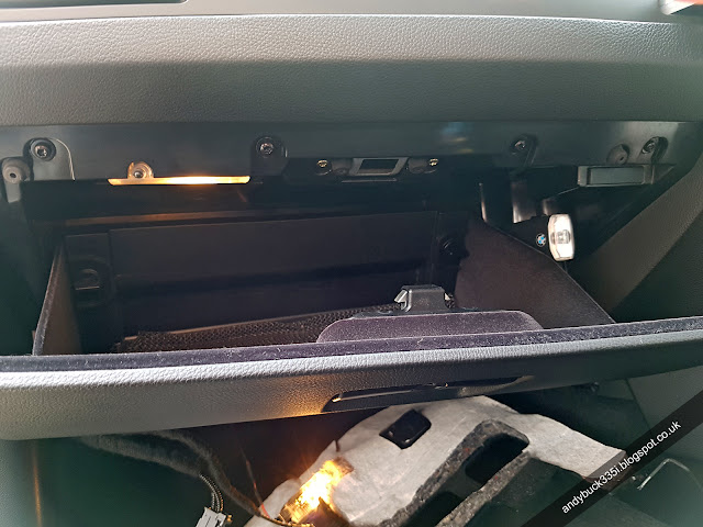 BMW E92 upper glovebox fixing screws