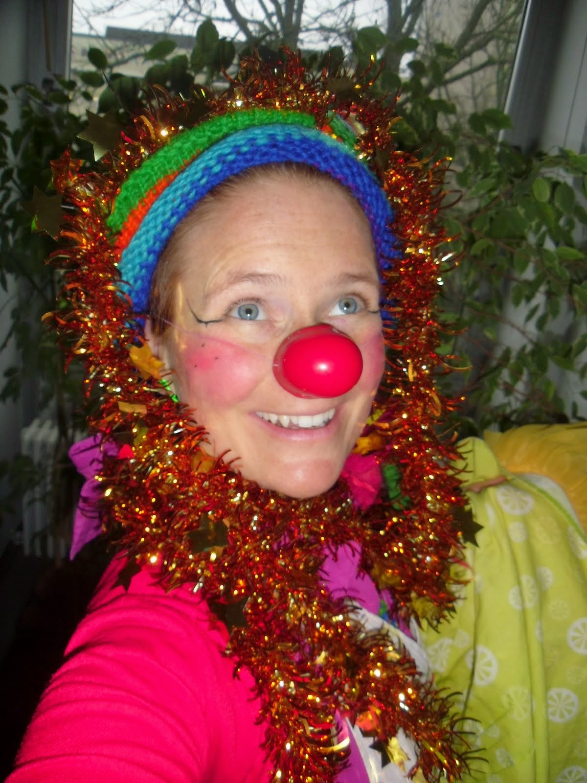 Ein Clownsweihnachtsbaum-Selfi