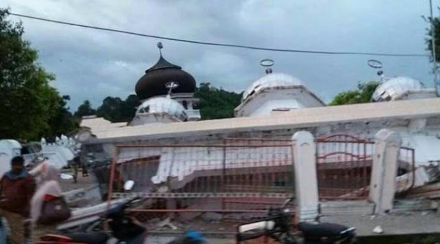 Gempa Aceh Tewaskan 92 Orang Gempa Aceh Tewaskan 92 Orang