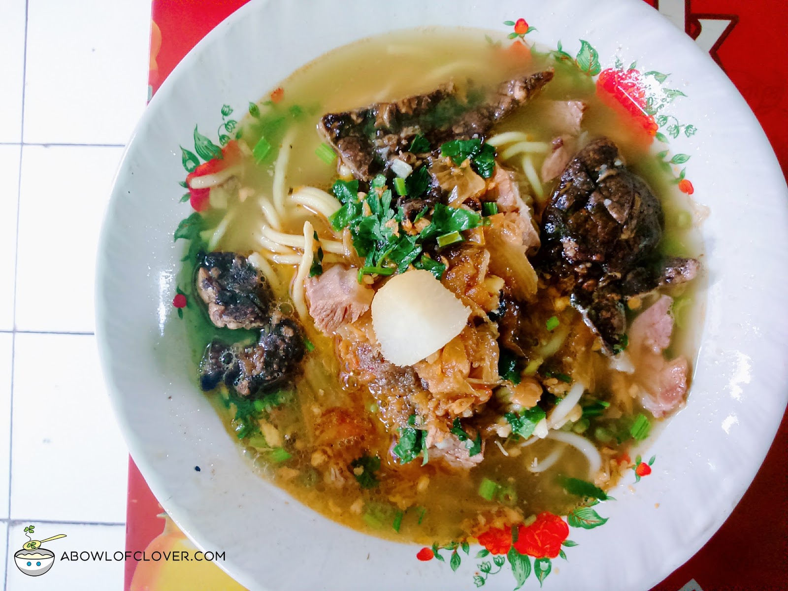 Sejak 1973 Soto Mie &amp; Mie Kocok Mang Ece Sukabumi, Selalu Di Hati - A BOWL OF CLOVER