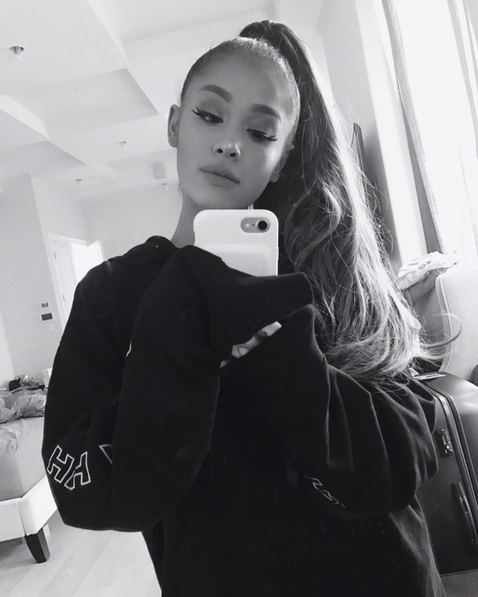 Ariana Grande Latest Photos in 2017 | Damn Sexy