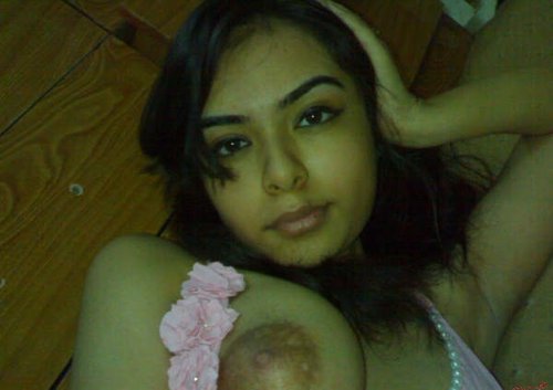 Cute College Girl Self Shot Nude - Porn Pics