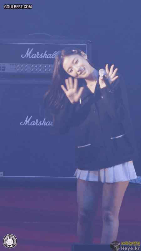 비시즌 돌아온 꿀벅지 오마이걸 아린