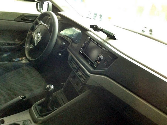 Novo VW Virtus 2018 (Polo Sedan) - interior