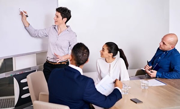 4 Cara Mempromosikan Ide Bisnis Anda ke Calon Investor 4 Cara Mempromosikan Ide Bisnis Anda ke Calon Investor