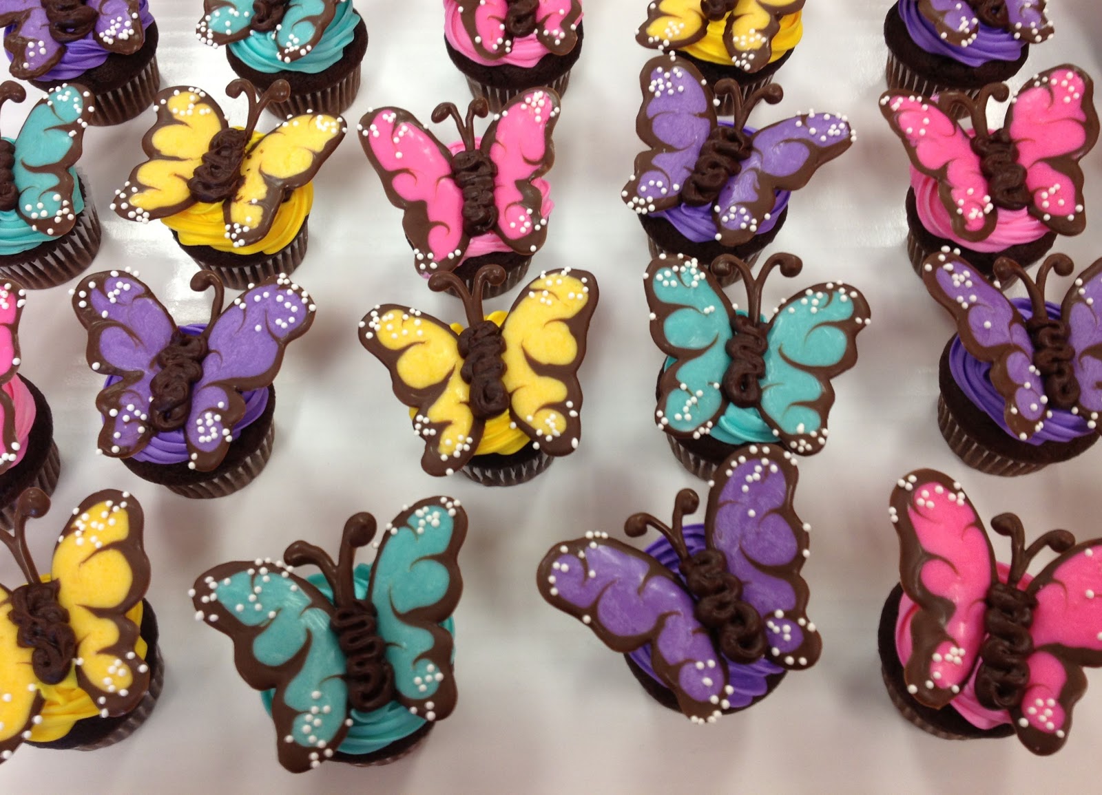 Straight to Cake: Mini Butterfly Cupcakes