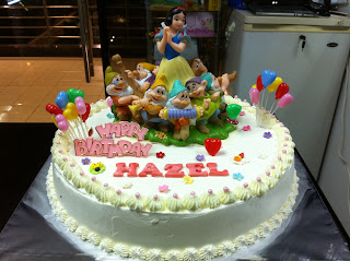 Hazel Princess Snow White Birthday cake