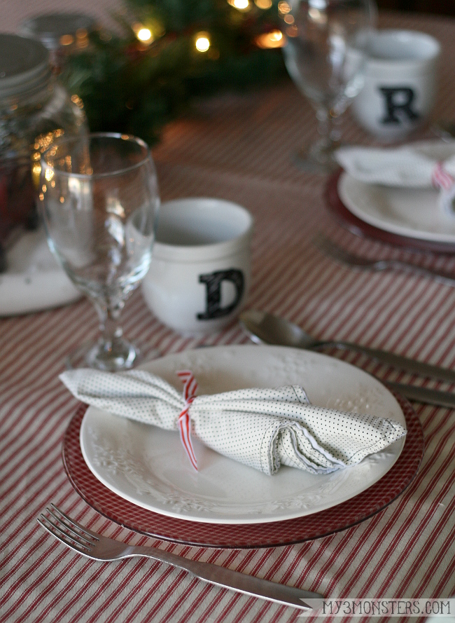 DIY Dinner Plates with Outdoor Mod Podge at /