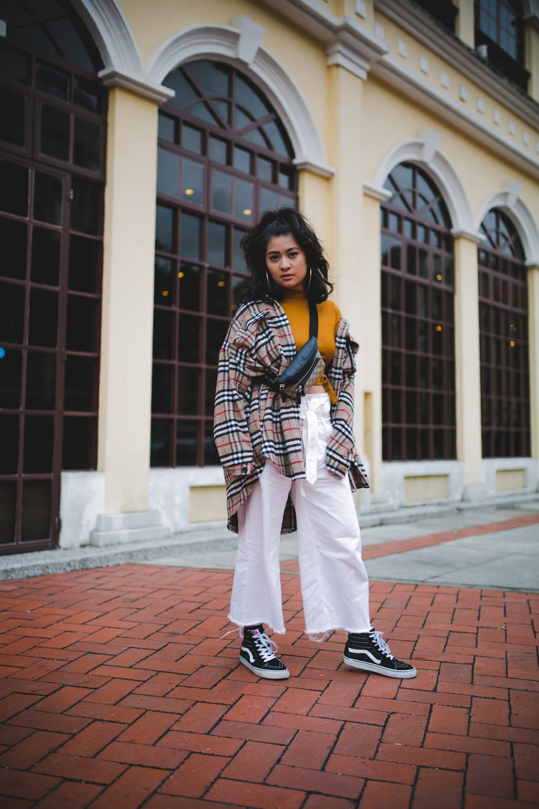 Macau Fashion blogger wearing burberry and gucci