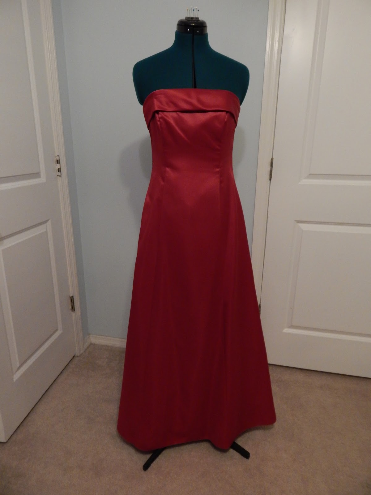 The Adventures of An Elven Princess: Bridesmaid Dress to Pleated Skirt ...