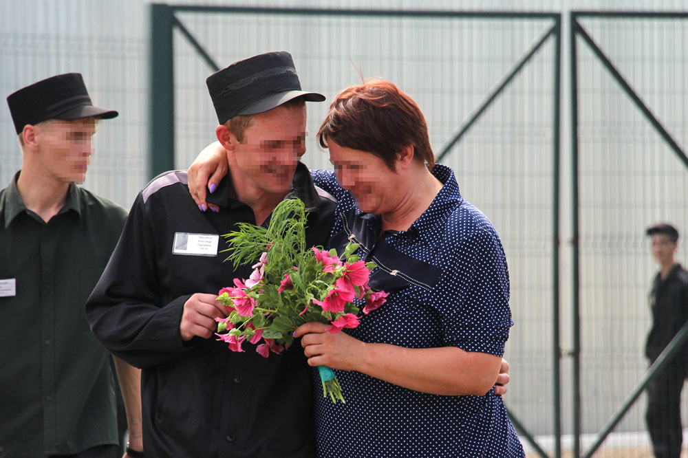 свидание в сизо. тюрьма в россии матросская тишина. лабытнанги тюрьма ик 8. родственникам заключенных. осужденные в колонии.